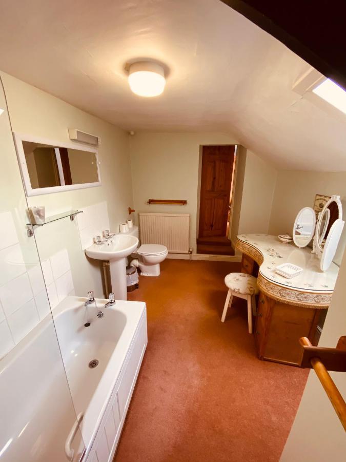 Kings Head Hotel Kirkbymoorside Zewnętrze zdjęcie